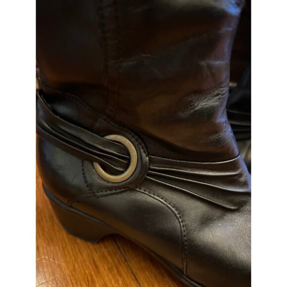 Clarks Wish Excite Tall Black Leather Riding Boots Women's Size 8 Whimsygoth - Picture 2 of 7